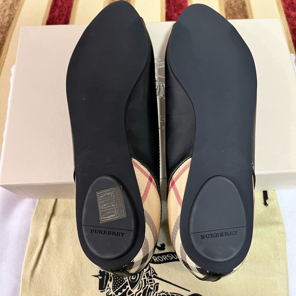 BURBERRY AUTHENTIC HAYMARKET YATES COATED CANVAS LEATHER BALLET… - Picture 11 of 17
